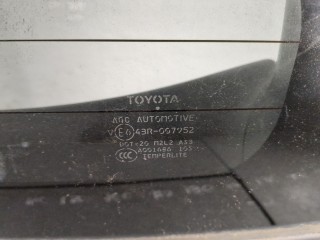 Крышка (дверь) багажника, Toyota Prius 2005-2011