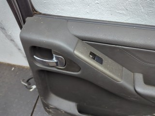 Стекло боковой двери правое заднее, ориг. номер 82300EB33A, Nissan Pathfinder 2004-2010