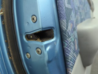 Стекло боковой двери левое переднее, Toyota Starlet 1989-1998