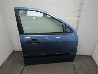 Стекло боковой двери правое переднее, Ford Focus 2001-2005