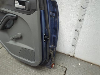 Стекло боковой двери левое заднее, Ford Focus 2007-2011