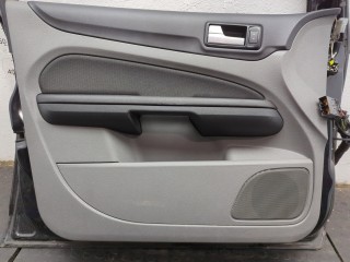 Стекло боковой двери левое переднее, Ford Focus 2007-2011