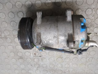 Компрессор кондиционера, ориг. номер 1J0820803, Audi A3 1996-2000