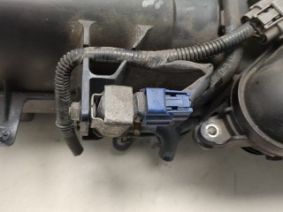 Корпус воздушного фильтра, ориг. номер 16500AX60A, 16500AX61A, Nissan Note E11 2008-2013
