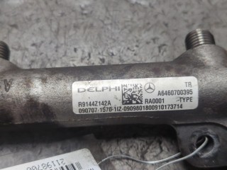 Рампа (рейка) топливная, Mercedes C W204 2007-2011