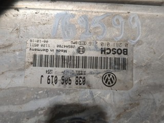 Блок управления двигателем, Volkswagen Golf 2003-2009