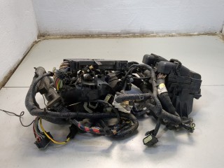 Блок предохранителей, ориг. номер DG9Z14A068X, Ford Fusion