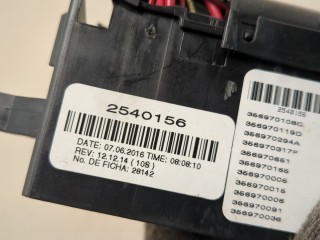 Блок предохранителей, ориг. номер 000937615, Volkswagen Passat 7 Америка