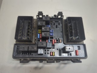 Блок предохранителей, ориг. номер FG9T14A067AC, Ford Fusion
