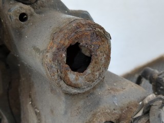 Суппорт левый передний, ориг. номер 7420566779, Renault D