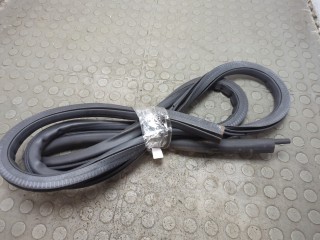 Уплотнитель левый задний, ориг. номер GS7Z54253A10A, Ford Fusion
