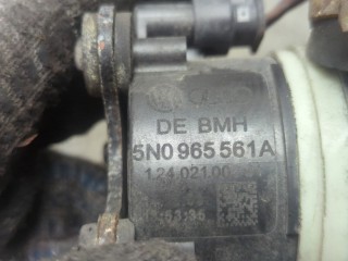 Насос водяной (помпа), Volkswagen Passat 2005-2010