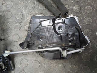 Замок двери правый передний, ориг. номер M5611610F1, Subaru Forester (S14)