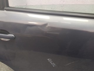 Замок двери правый задний, ориг. номер 825009U00B, Nissan Note E11 2005-2008