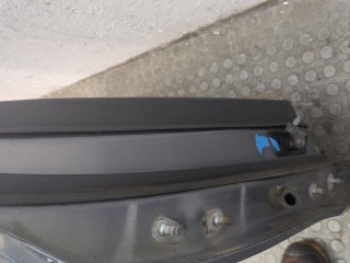 Замок двери правый задний, ориг. номер 825009U00B, Nissan Note E11 2005-2008