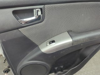 Замок двери правый передний, KIA Sportage 2008-2010