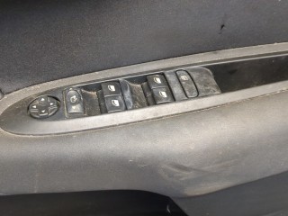 Замок двери правый передний, Citroen C4 2004-2014