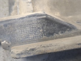 Накладка на порог правая передняя, Volkswagen Passat 2005-2010