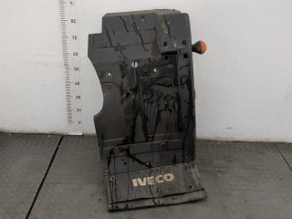 Крыло правое переднее, ориг. номер 5801776097, Iveco EuroCargo 3