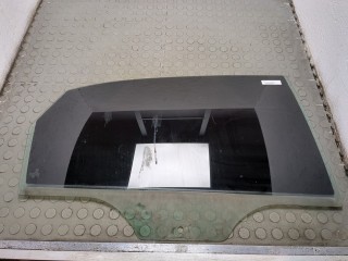 Стекло боковой двери правое заднее, ориг. номер 561845026A, Volkswagen Passat 7 Америка