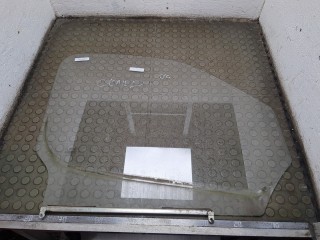 Стекло боковой двери правое переднее, ориг. номер 43R001480, LDV Maxus