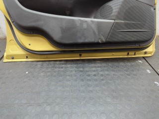 Стекло боковой двери левое переднее, Volvo S60 2000-2004