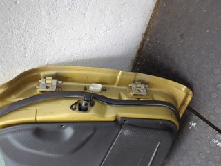 Стекло боковой двери левое переднее, Volvo S60 2000-2004