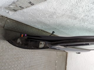 Стекло боковой двери левое переднее, Volkswagen Golf 1997-2006