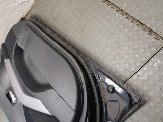 Стекло боковой двери левое переднее, Mitsubishi Outlander 2002-2009