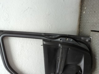 Стекло боковой двери правое переднее, Suzuki Ignis 2003-2008