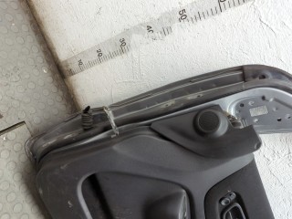 Стекло боковой двери правое переднее, Suzuki Ignis 2003-2008