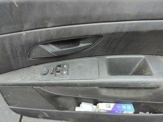 Стекло боковой двери правое переднее, Fiat Punto 2009-2012