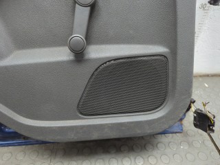 Стекло боковой двери левое заднее, Ford Focus 2004-2008