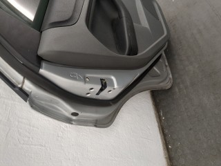 Стекло боковой двери левое заднее, Ford Focus 2007-2011