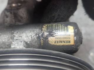 Насос гидроусилителя руля (ГУР), ориг. номер 8200709220, Renault Laguna 2005-2007
