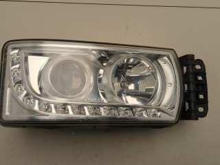 Фара (передняя) правая, ориг. номер 5801745448, Iveco EuroCargo 3