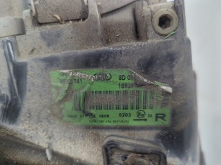 Фара (передняя) правая, ориг. номер 8D0941004AM, Audi A4 1994-1999