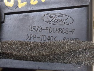 Дефлектор обдува салона правый, ориг. номер DS73F018B08B, Ford Fusion