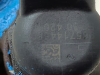 Форсунка топливная, ориг. номер 9657144580, 1980J4, 1980J5, 1980J6, Citroen C5 2004-2008