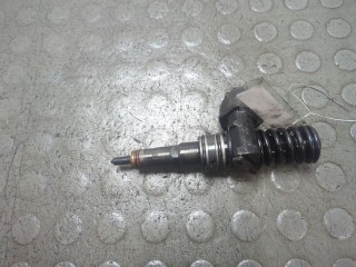 Форсунка топливная, ориг. номер 038130073BA, 038130079FX, Volkswagen Passat 2000-2005