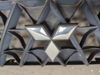 Решетка радиатора, Mitsubishi Montero Sport 2000-2005
