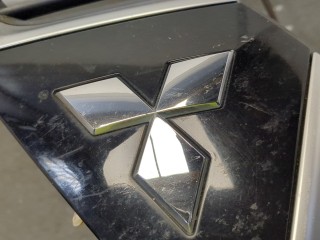 Решетка радиатора, Mitsubishi Outlander 2002-2009