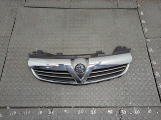 Решетка радиатора, Opel Zafira B 2008-2014