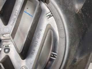 Решетка радиатора, ориг. номер 7L6853651B, 7L6853601A, Volkswagen Touareg 2002-2007