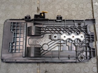 Полка под АКБ, ориг. номер DG9310723A, Ford Fusion