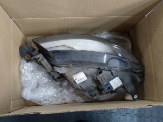 Кронштейн фары правый, ориг. номер 8K0805608C, Audi A4 (B8) 2007-2012