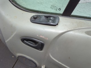 Стеклоподъемник электрический правый передний, ориг. номер 7700311821, Renault Trafic 2006-2014