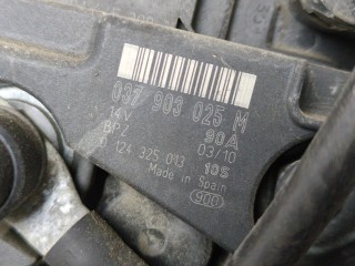 Генератор, ориг. номер 037903025M, 0124325013, Skoda Fabia 2007-2010