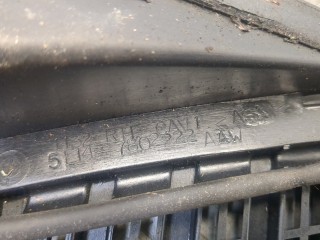 Жабо под дворники (дождевик) правое переднее, Lincoln Navigator 2006-2014