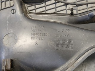 Жабо под дворники (дождевик) левое, Citroen Xsara-Picasso 2004-2010